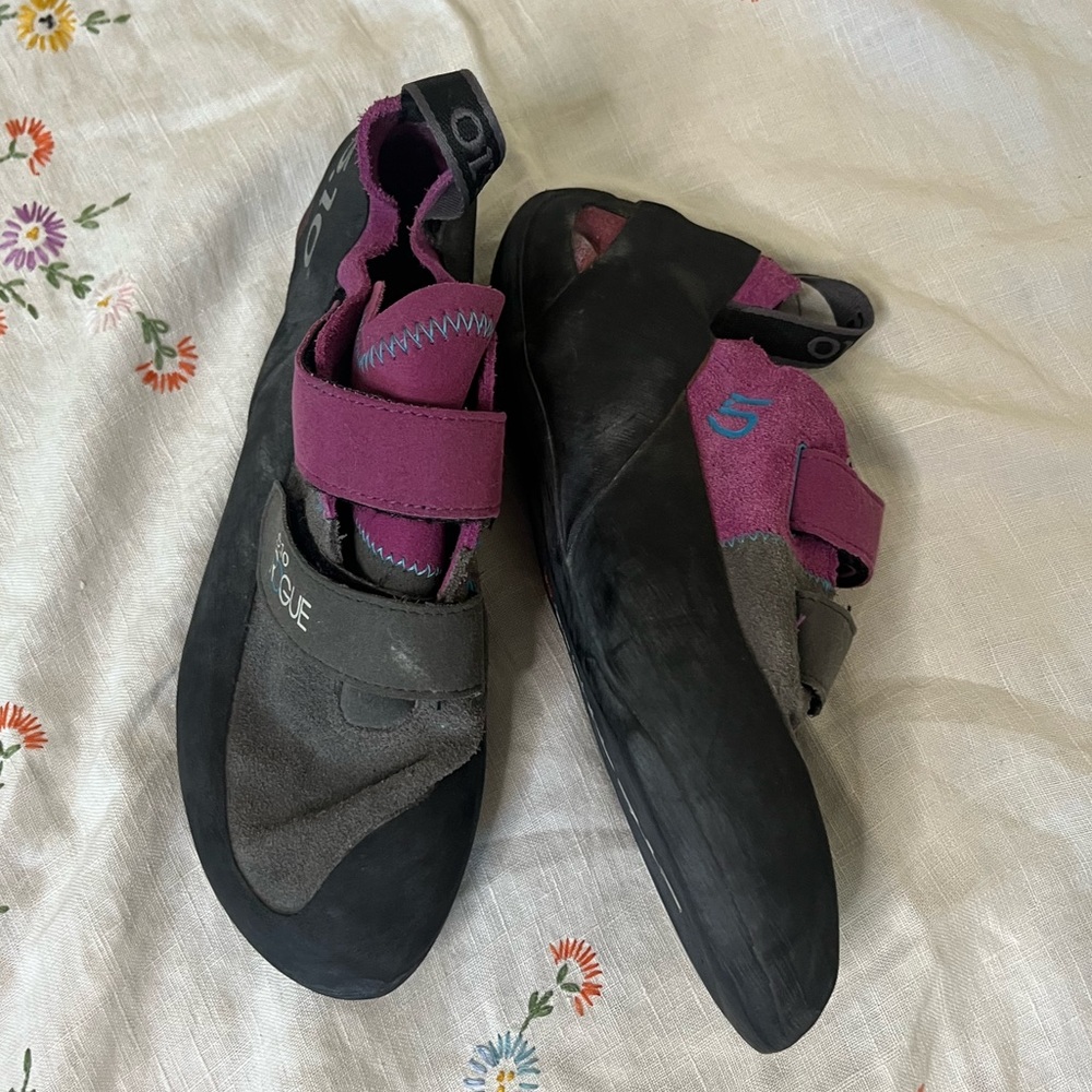 five ten 5.10 rogue ROCK CLIMBING SHOES  Womens shoes US 9.5
